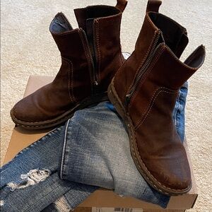 Born Brown Leather Boots